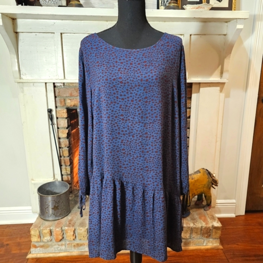 Long-Sleeved Relaxed Drop Waist Swing Dress Blue and Red